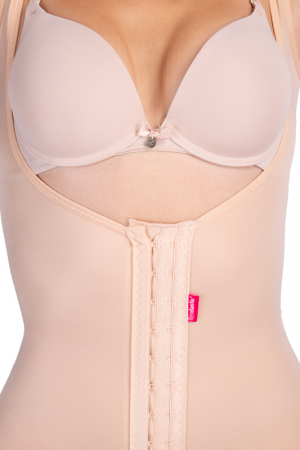 Looking for post-operative compression garment with variable fastening?  Choose VARIANT